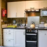 Treehouse Cabin *