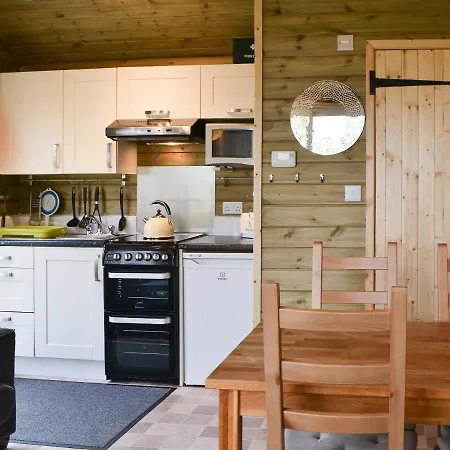 Treehouse Cabin *
