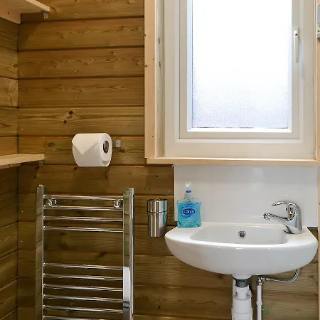 Treehouse Cabin * Westward