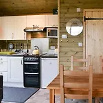 Treehouse Cabin *